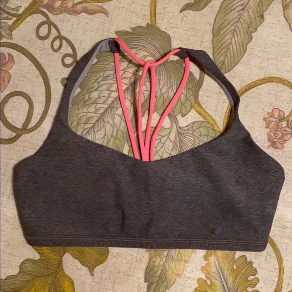 Sports bra